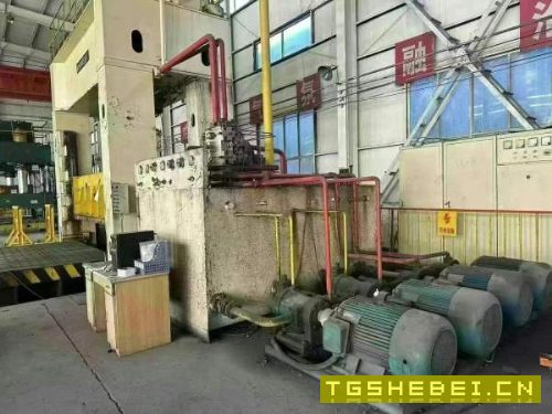 徐州1400T框架液压机,移动工作台2X4米,多点顶出,开.