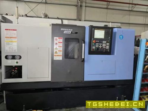 斗山235斜轨数控车床,发那科PIus系统,三千里8寸中空.
