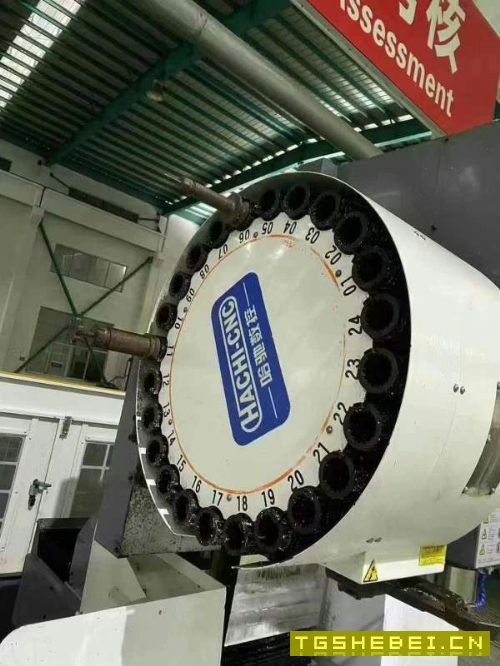 还剩后一台哈驰数控4500型材加工中心