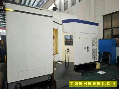 刚刚拿下基本全新安装少用沈阳HMC-80Q单台卧式加工中.