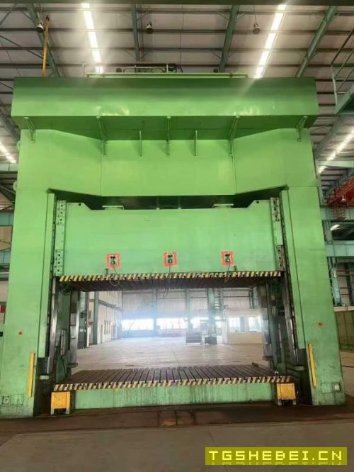 新机安装未用，在位出售，台湾迪斯模具研磨机，工业台.