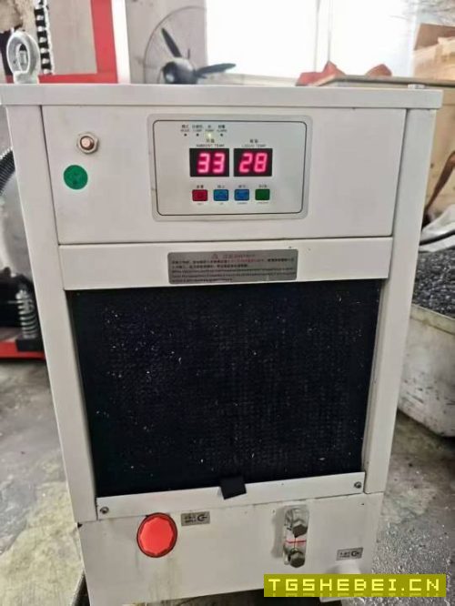 新到一台国盛800,850加工中心,三菱M70系统,三轴线.
