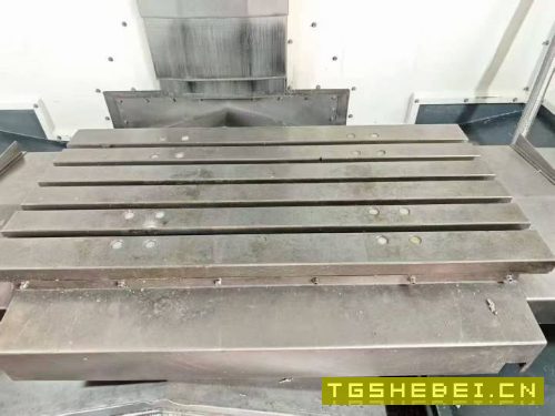 新到一台国盛800,850加工中心,三菱M70系统,三轴线.
