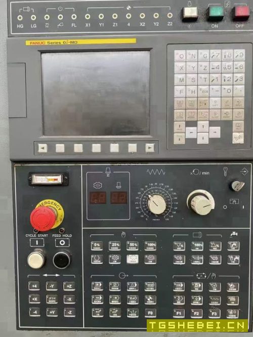 友佳VB_715A加工中心,BT50齿轮头,带中心出水,三轴.