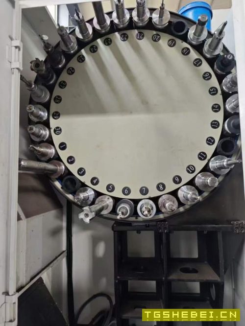 刚刚买下：23年九成新国盛630卧加，30把刀库，1度1分.