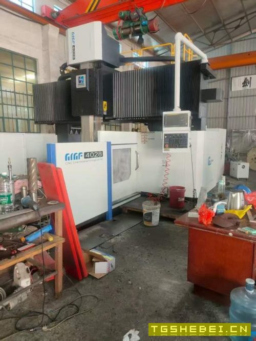 刚刚买下准新机国盛4028龙门加工中心工作台2米4米,门.