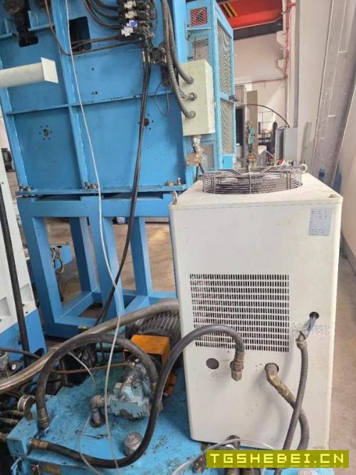 台湾远东数控镗铣床BMC-110R3,BT50主轴带齿轮箱,工.