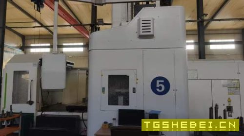 协鸿CNC220EA龙门行程1000门宽2000，门高1350BT50，齿.