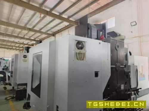 台湾原装威立1165加工中心，BT50齿轮头，三轴重型硬轨.