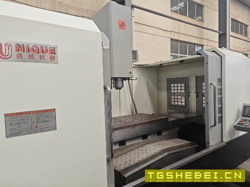 刚刚买下同款4台广东佛威1580数控铣、两线一硬导轨,.