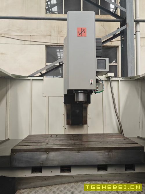 刚刚买下同款4台广东佛威1580数控铣、两线一硬导轨,.