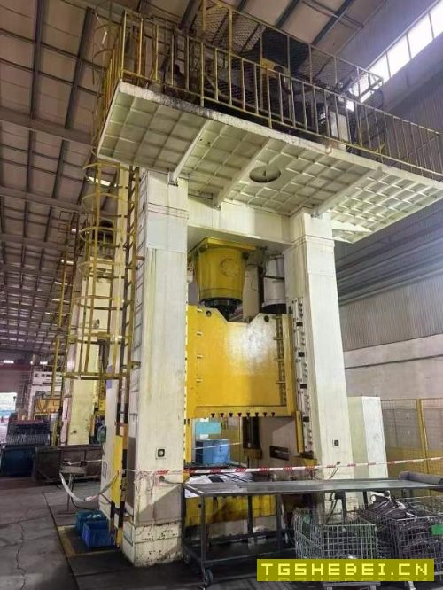 1台800,4台630需要的朋友在联系我,库房提货800吨一.