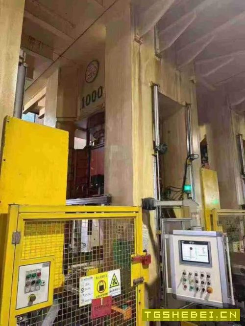 在位出售：台湾迪斯全封闭1600-1000-1000-1000-630-63.