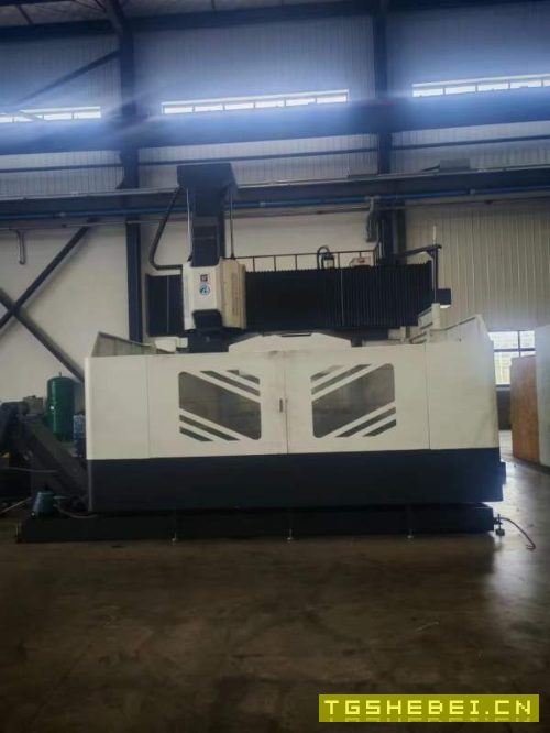 2024年台功4228龙门加工中心一台，两线一硬，BT50主轴.