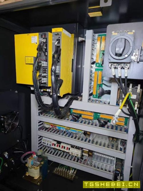 韩国原装斗山220G排刀机,同款3台,6寸卡盘,高速高精.