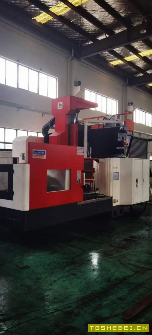 还有一台2024年台玛吉2217数控龙门加工中心，发那科普.