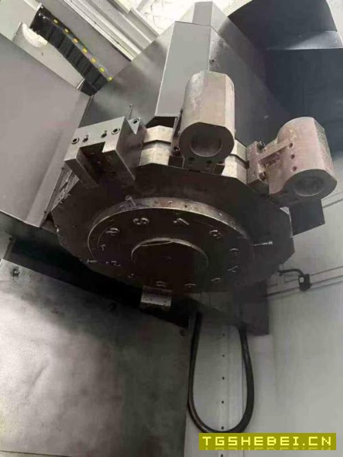 台湾油欣1100数控立式车铣复合，硬轨机，x轴带光栅尺.