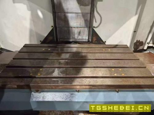 出售台湾高锋850数控铣、可加装刀库、BT40主轴、带油.