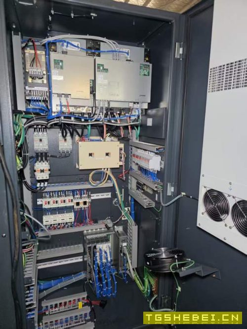 刚刚到货基本全新机，北一大隈LBR-370-e数控车床，配O.