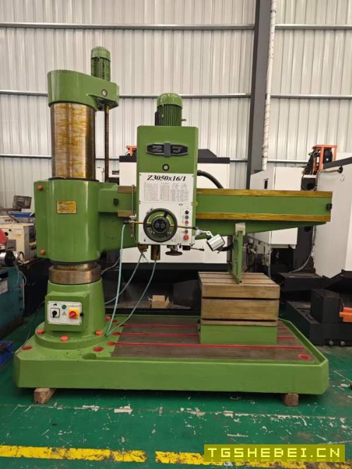 全新未用中捷50摇臂钻,低价出售