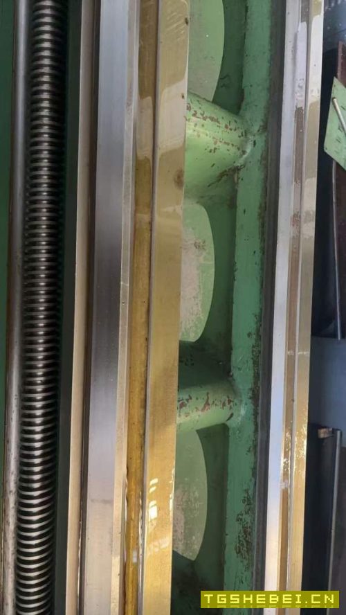 大连机床厂CW621104米车床,带马鞍,导轨如镜面