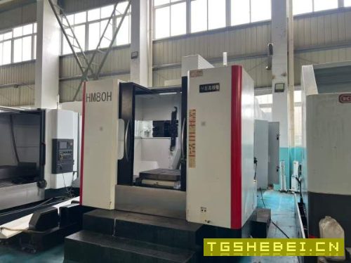 巨高800单工位卧加三轴滚柱线轨工作台800/800，主轴BT.