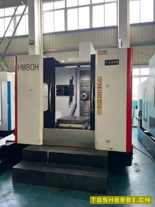 巨高800单工位卧加三轴滚柱线轨工作台800/800,主轴BT.