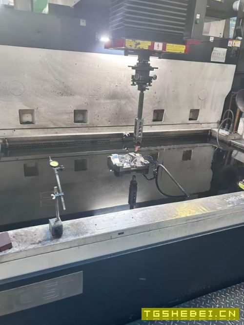 在位出售日本牧野157火花机一台、在位安装使用中、三.