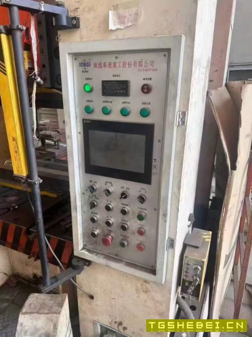 南通皋液500吨框架液压机，台面1.3米1.6米，行程800，.