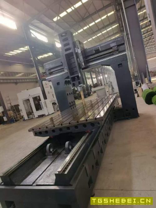 台湾大侨全新机DMV-4022龙门加工中心,光机,全新机,.