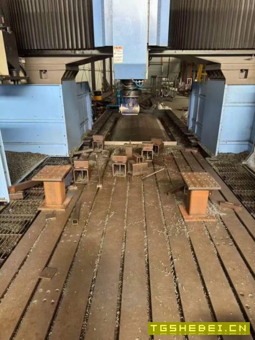 新定斯科源6028龙门加工中心，24年进厂带24把机械手刀.