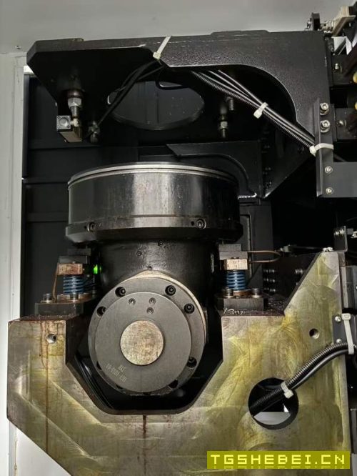 刚刚买下德扬6547龙门加工中心