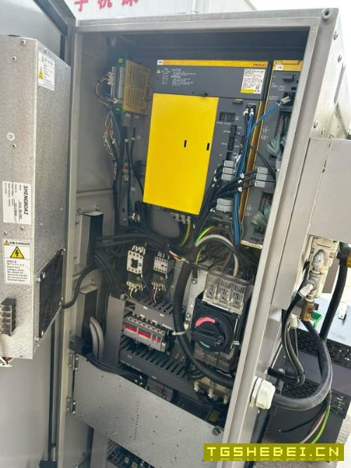 津上M08JII数控车床,2021年出厂,8寸卡盘,8工位刀塔.