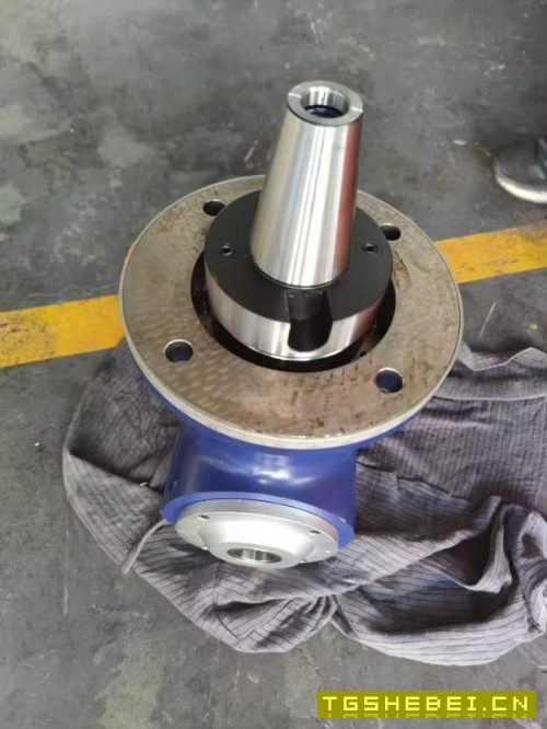 全新未用！BT50主轴侧铣头一个，角铣头，直角头，角度.