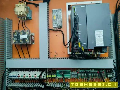 亏本处理2018年11月兆瑞泽1370加工中心。十吨多,三菱.