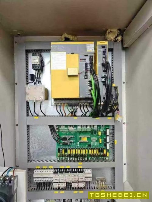 新到一台名铁850四轴加工中心，两线一硬导轨，发那科M.