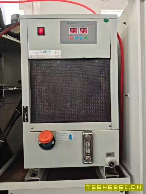 2022年宁波其锐达850四轴加工中心（三轴滚柱线轨，BT4.