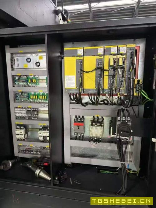 还剩4台，台湾大金3320龙门加工中心