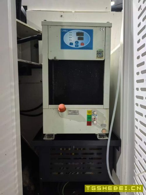 同款两艾台诺基850工加中心三滚轴住线轨，主轴带油冷.