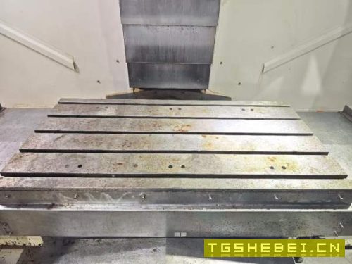 刚刚到货一台台湾原装颖汉1000加工中心,发那科MF