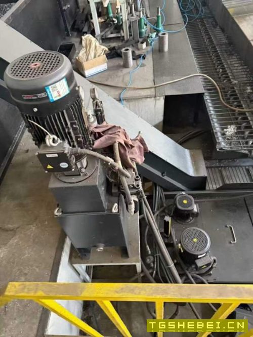 山东工厂刚刚拿下、顶配海天5米、工作台2.5X5米行程3..