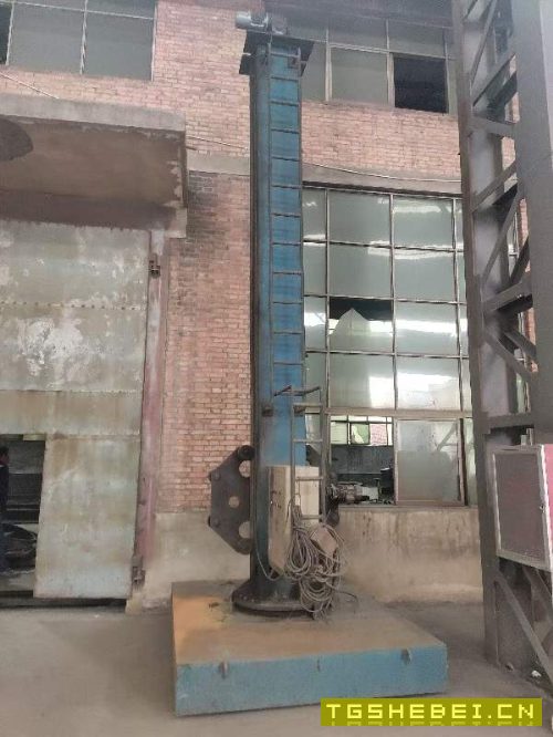 出售一台埋弧焊十字架，4米的，带1000的焊机。