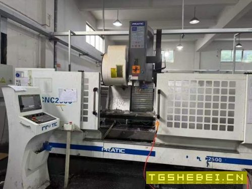 还有11台重型普拉迪2500材型加工中心,法那克m