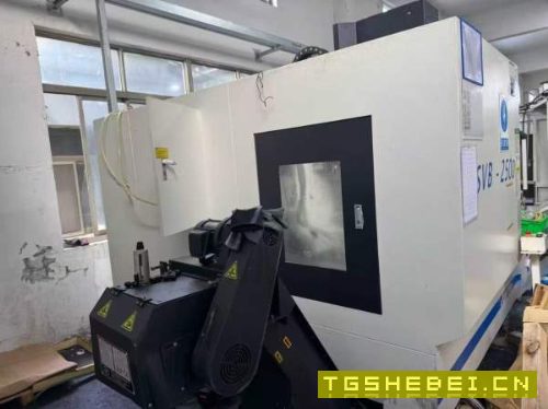 还有11台重型普拉迪2500材型加工中心，法那克m