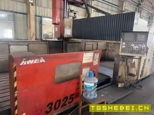 武汉工厂非常便宜刚刚买下两台同款台湾亚威3025龙门发.