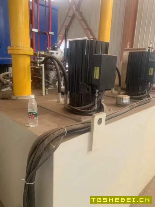 现货供应24年产江苏铭格4000吨液压机,台面30004000,.