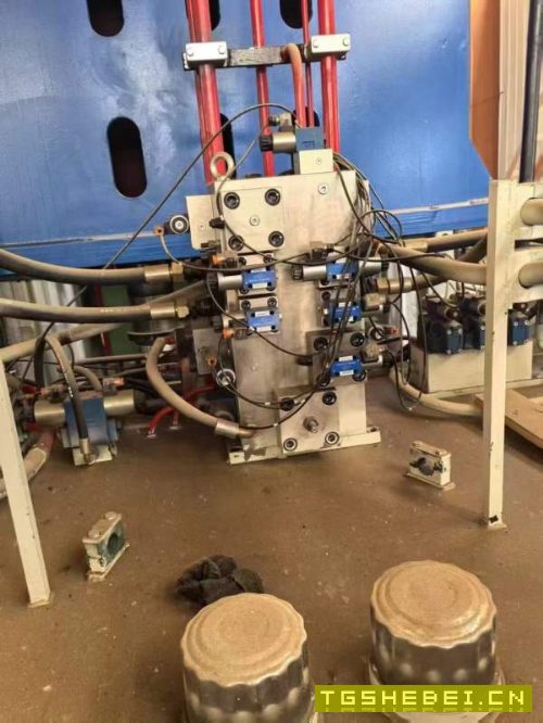 现货供应24年产江苏铭格4000吨液压机,台面30004000,.