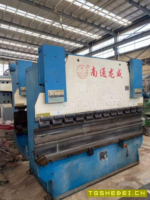 仓库大量现货,折弯机,锯床,压力机,车床,便宜出售.