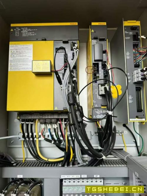 九点五成新海天850加工中心,三线,直连12000转带170.