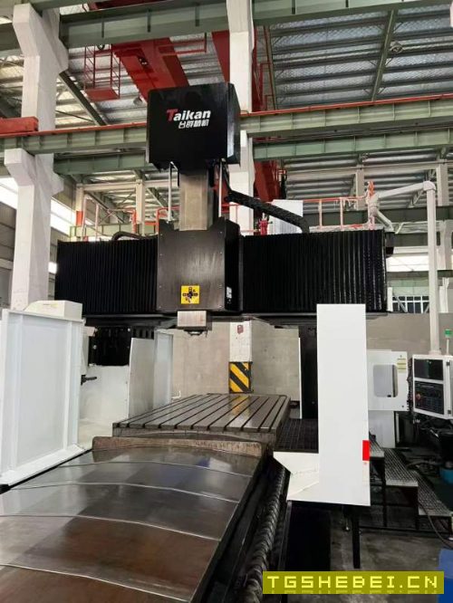 刚刚买一台25年基本全新台群2040龙门加工中心